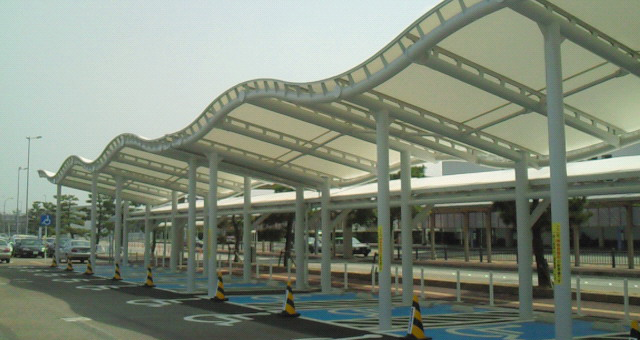 小松空港駐車場